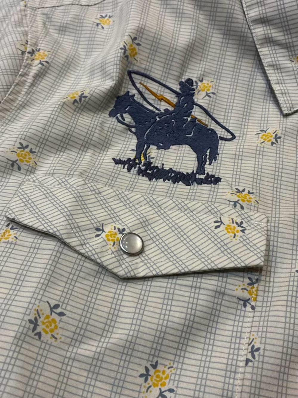 Howler Bros -RARE Crosscut Deluxe Short Sleeve OUTPOST RIDER Gaucho Style MEDIUM - Picture 2 of 5